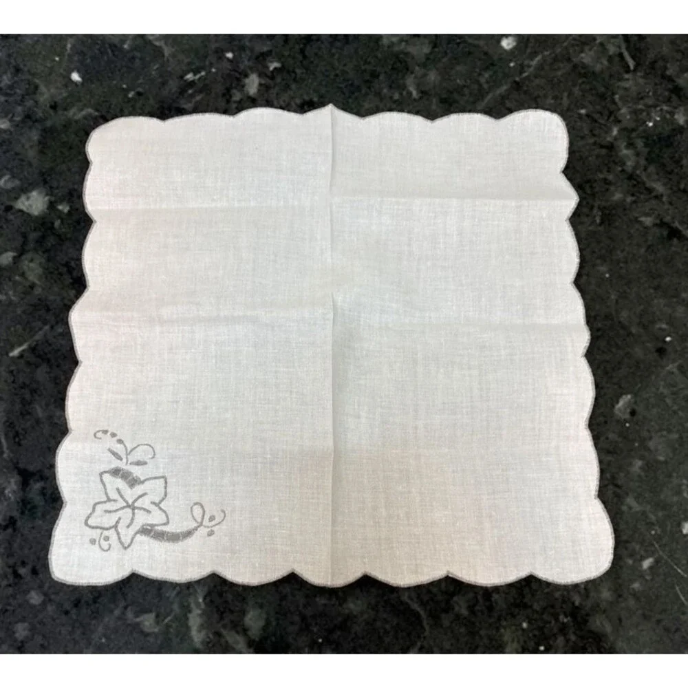 6 Ivory Linen Napkins Doilies' Cutwork Embroidery Scalloped Edge 16